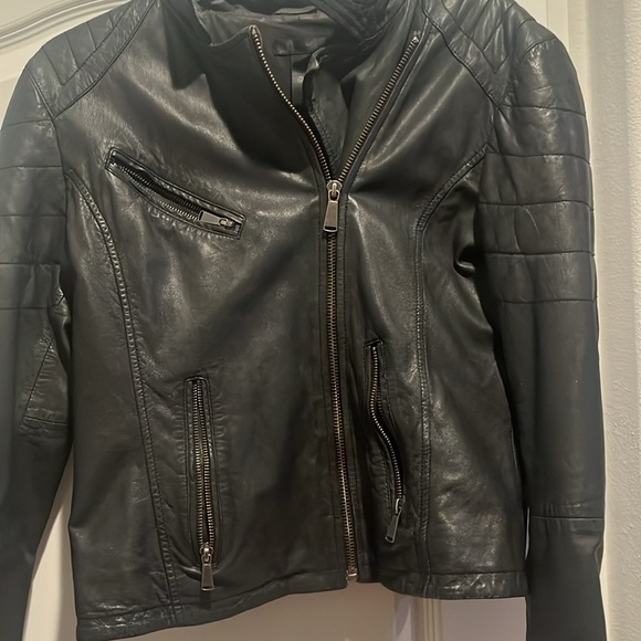 Bloomingdale’s Aqua 100% Leather Moto Style Jacket Medium - Picture 7 of 16